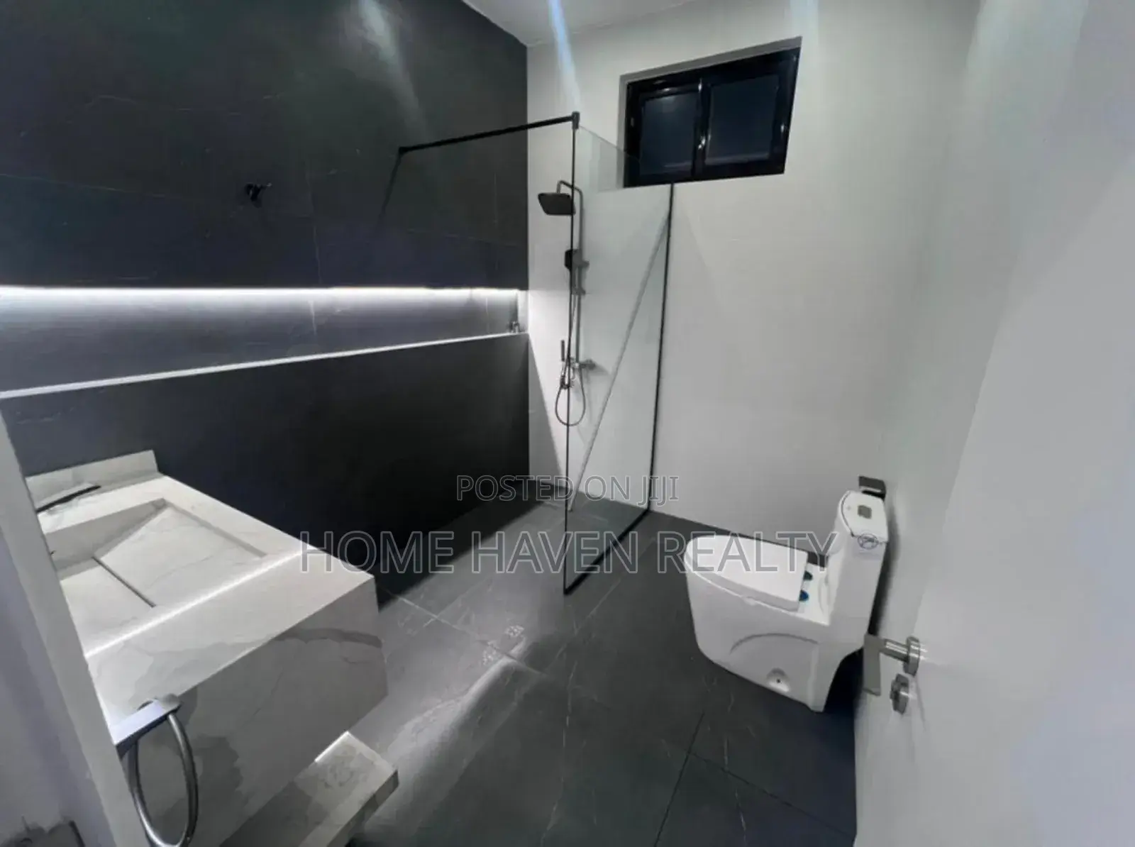 3bdrm House in Dzorwulu for sale in Dzorwulu