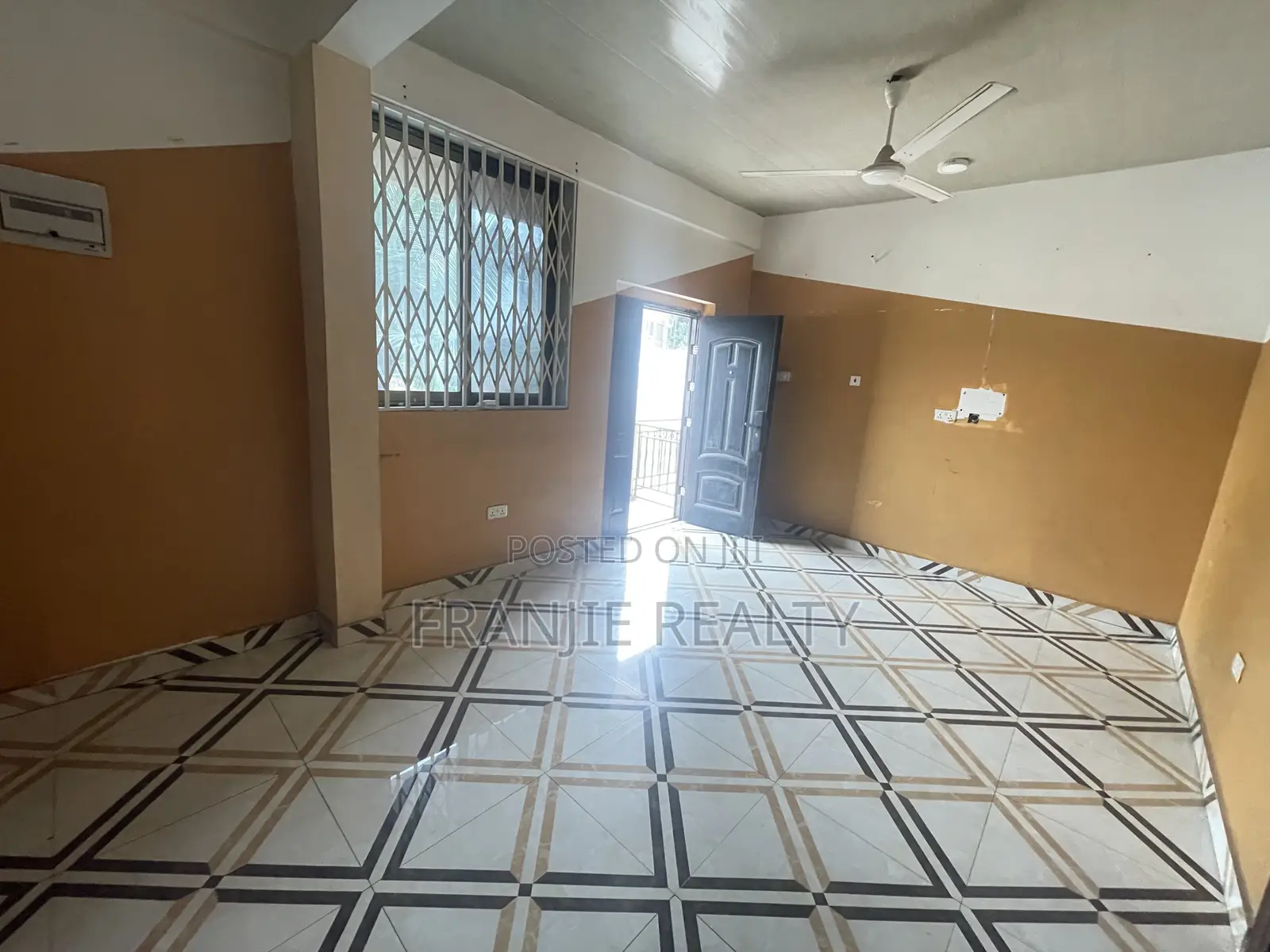 2bdrm Apartment in West Hills Mall Area for rent in West Hills Mall Area