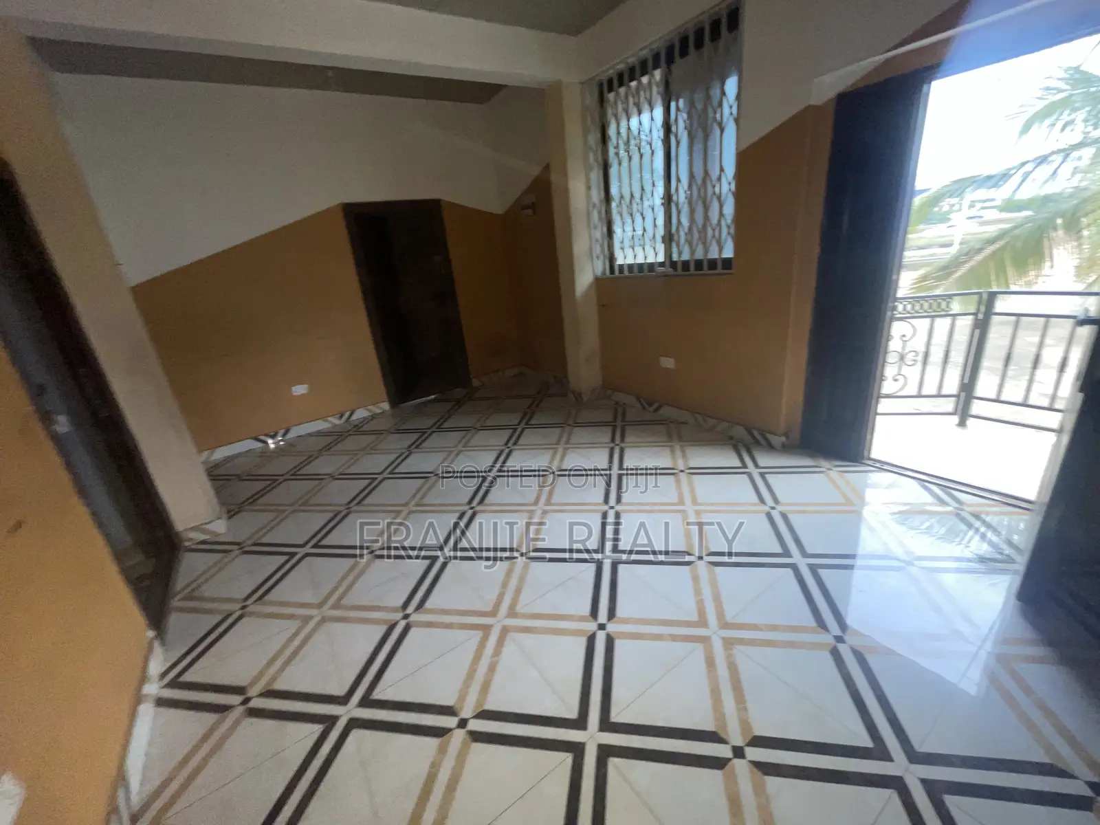 2bdrm Apartment in West Hills Mall Area for rent in West Hills Mall Area
