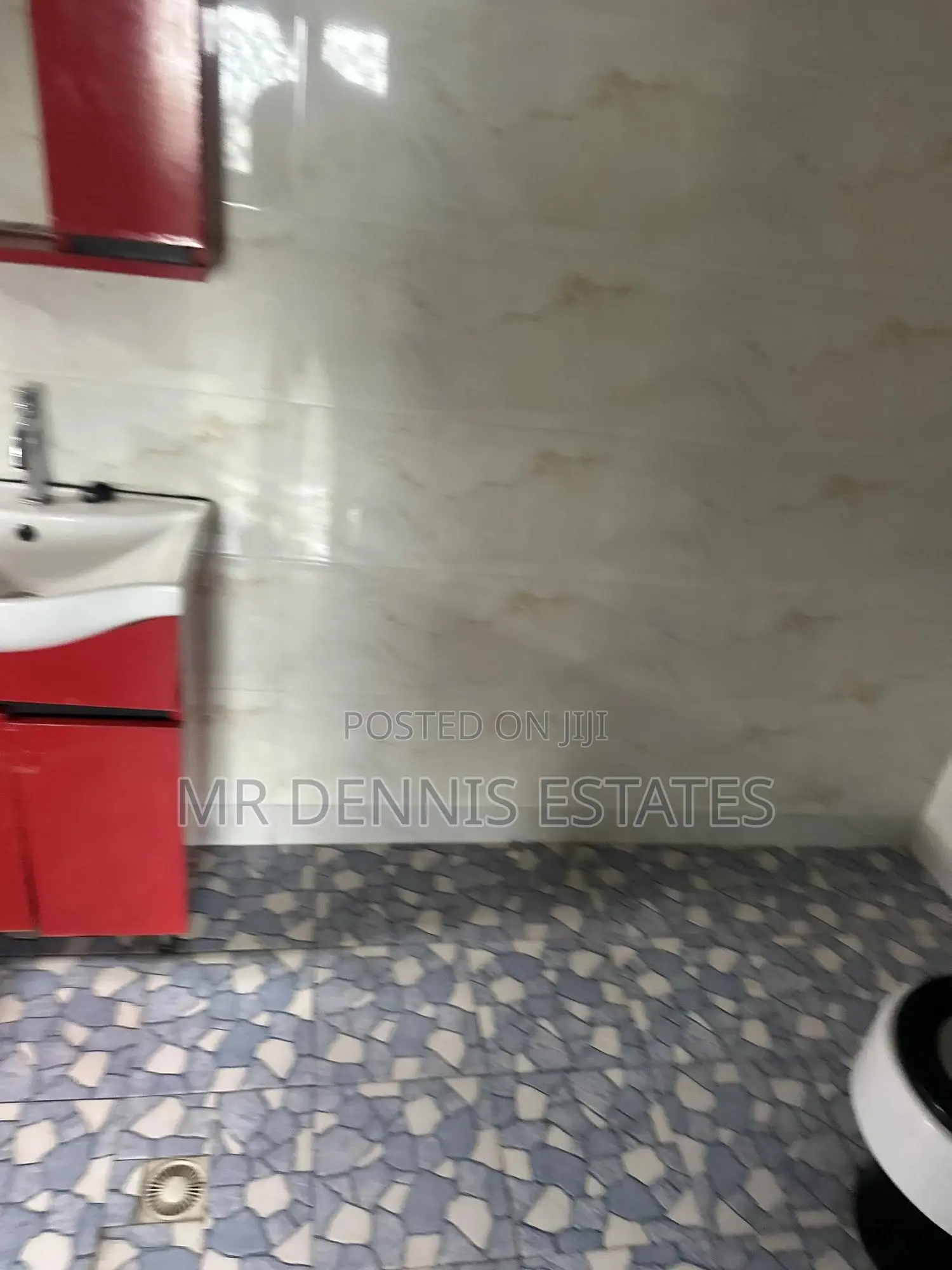 4bdrm House in Westhills Mall for rent in West Hills Mall Area