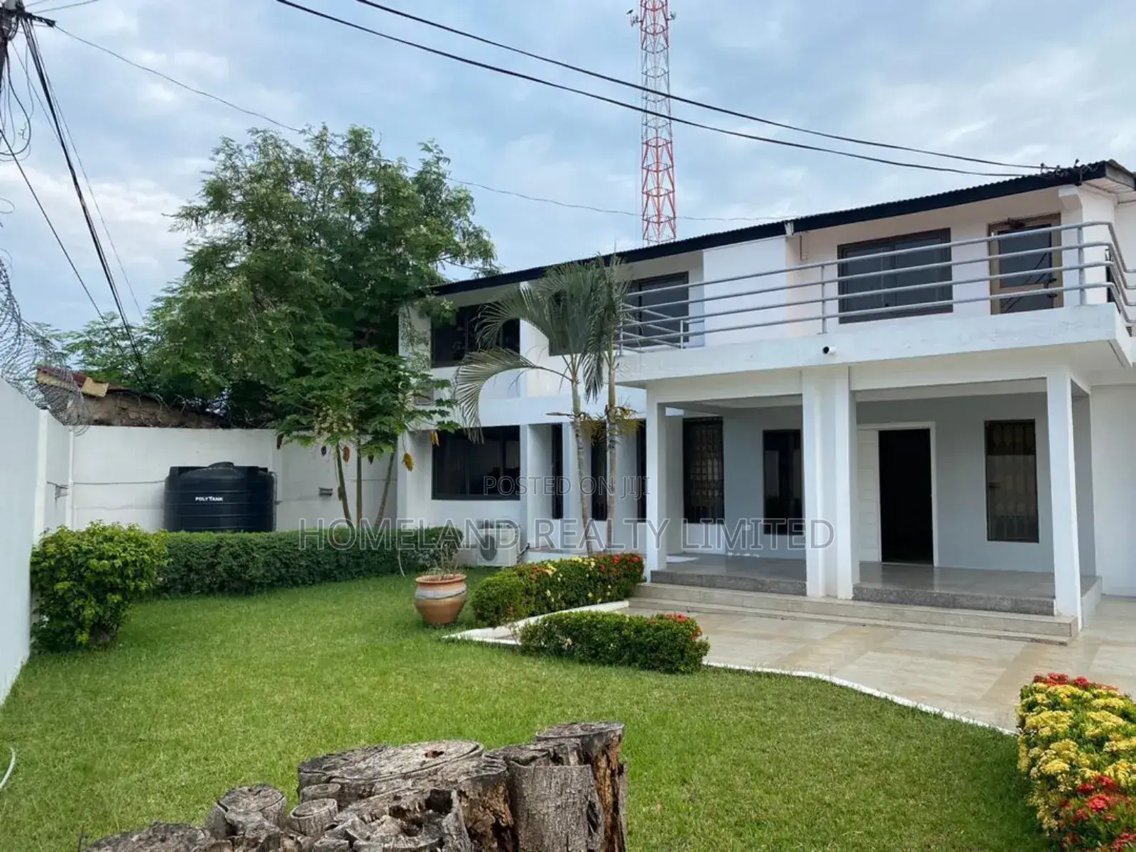 4bdrm Bungalow in Osu Ring Road for rent in Osu