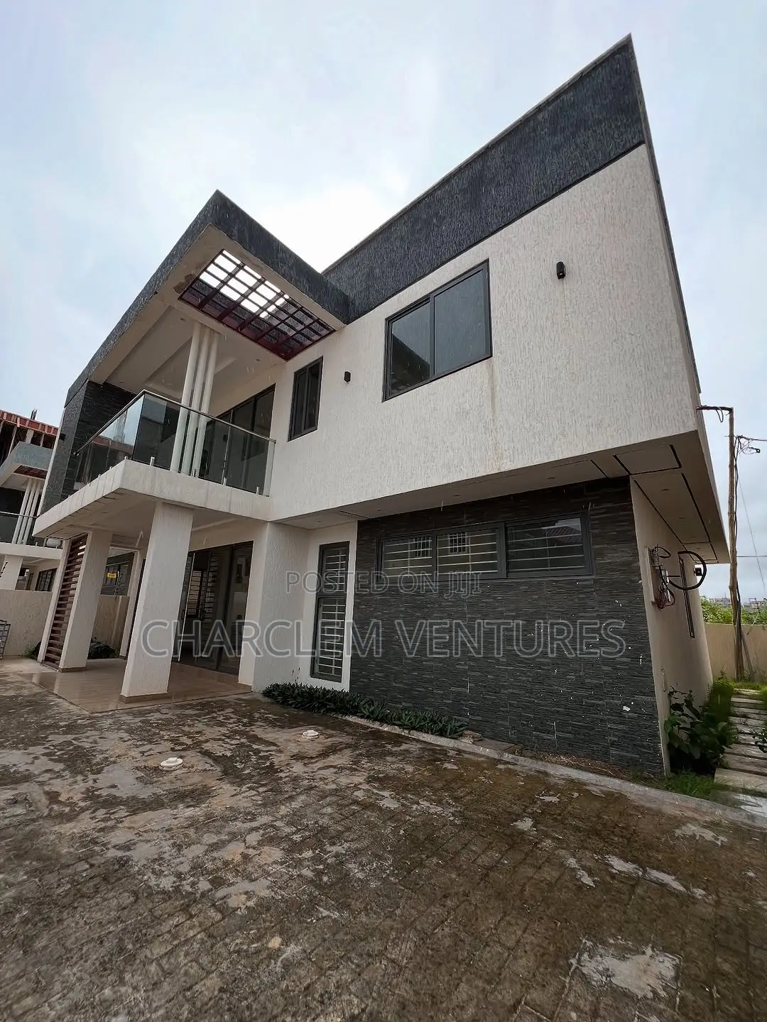 4bdrm House in Charclem Ventures, Accra Metropolitan for rent in Accra Metropolitan