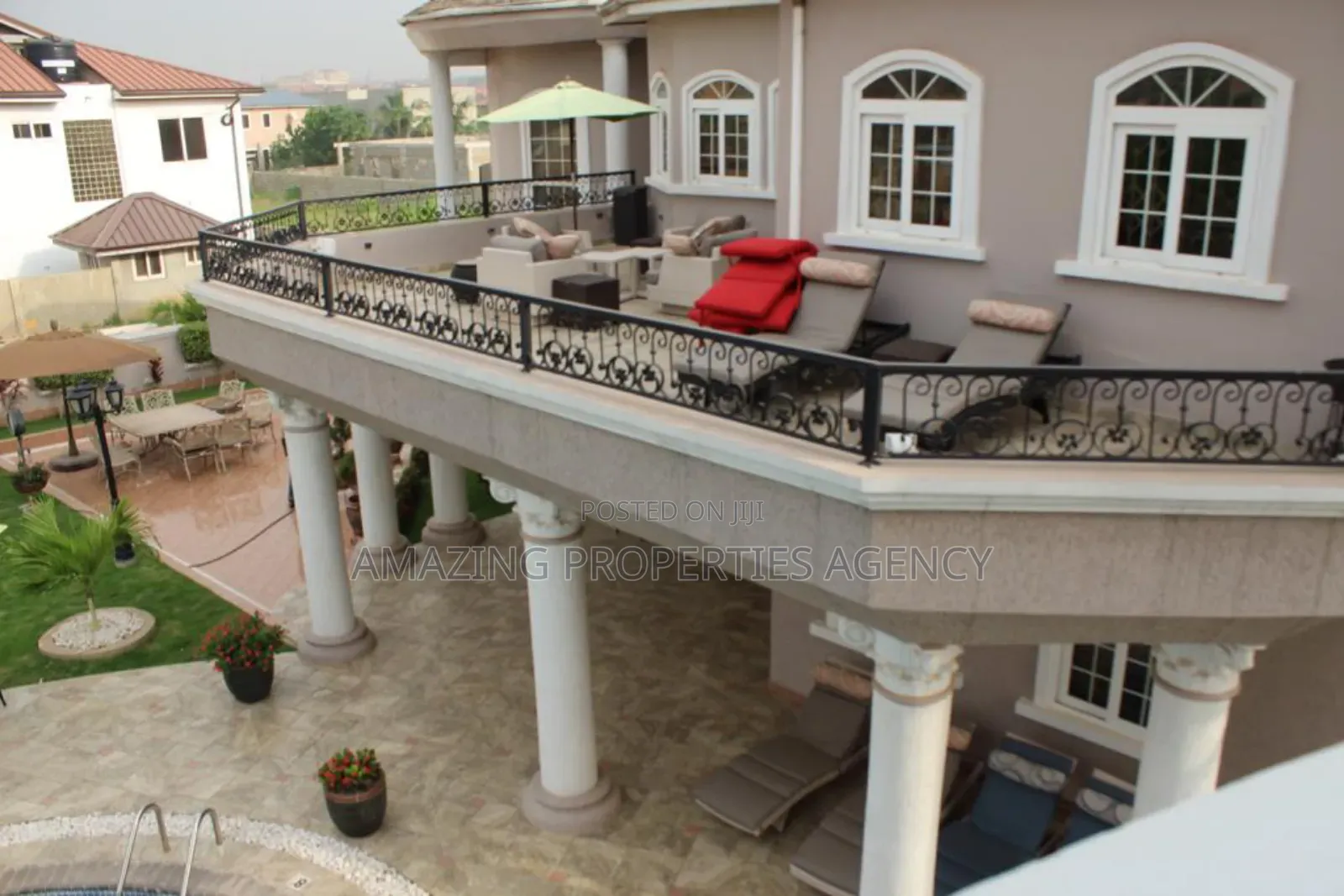 7bdrm House in Adjiringanor, Adjiriganor for sale in Adjiriganor