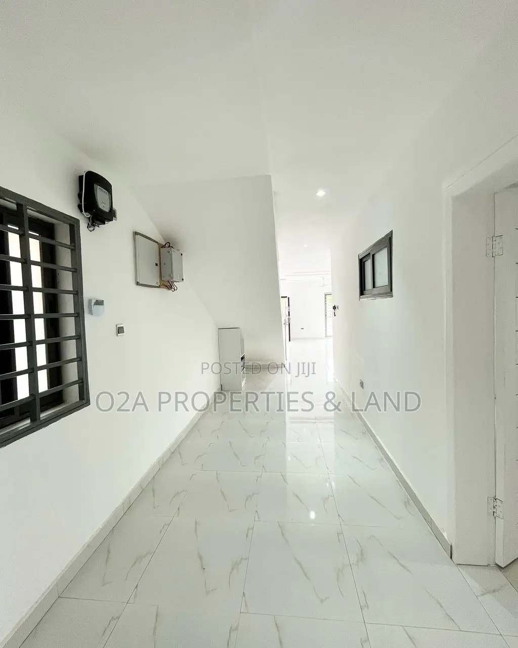 4bdrm House in Oyarifa, Ghana Flag for sale in Ghana Flag