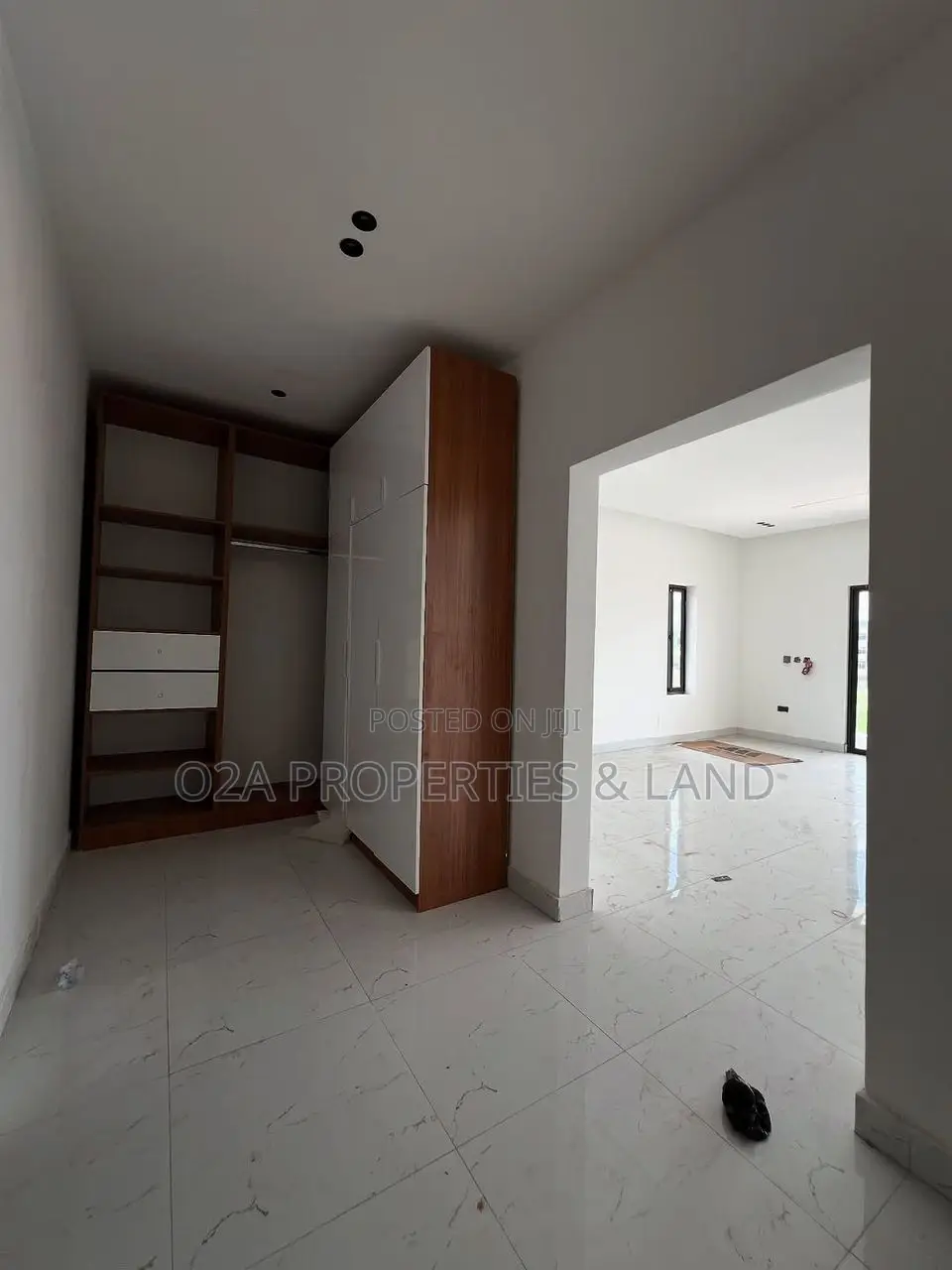 Furnished 6bdrm House in Airport Residential for rent in Airport Residential Area