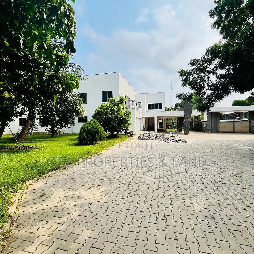 5bdrm House in Cantonment, Acquinas for rent in Acquinas