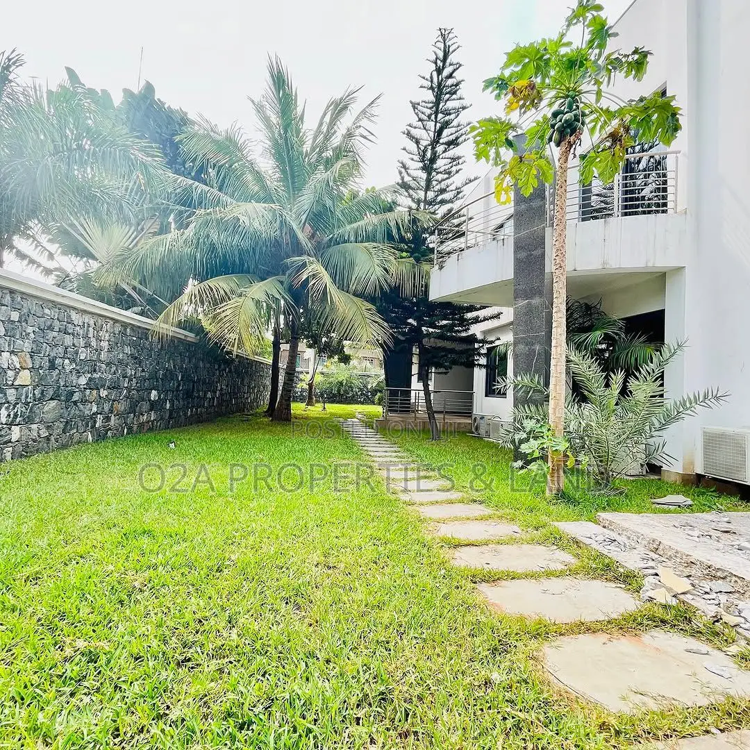 5bdrm House in Cantonment, Acquinas for rent in Acquinas