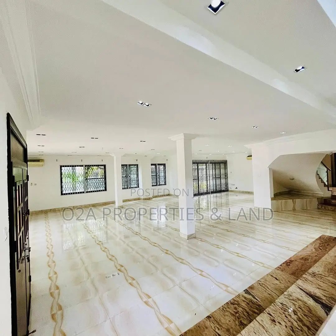 5bdrm House in Cantonment, Acquinas for rent in Acquinas