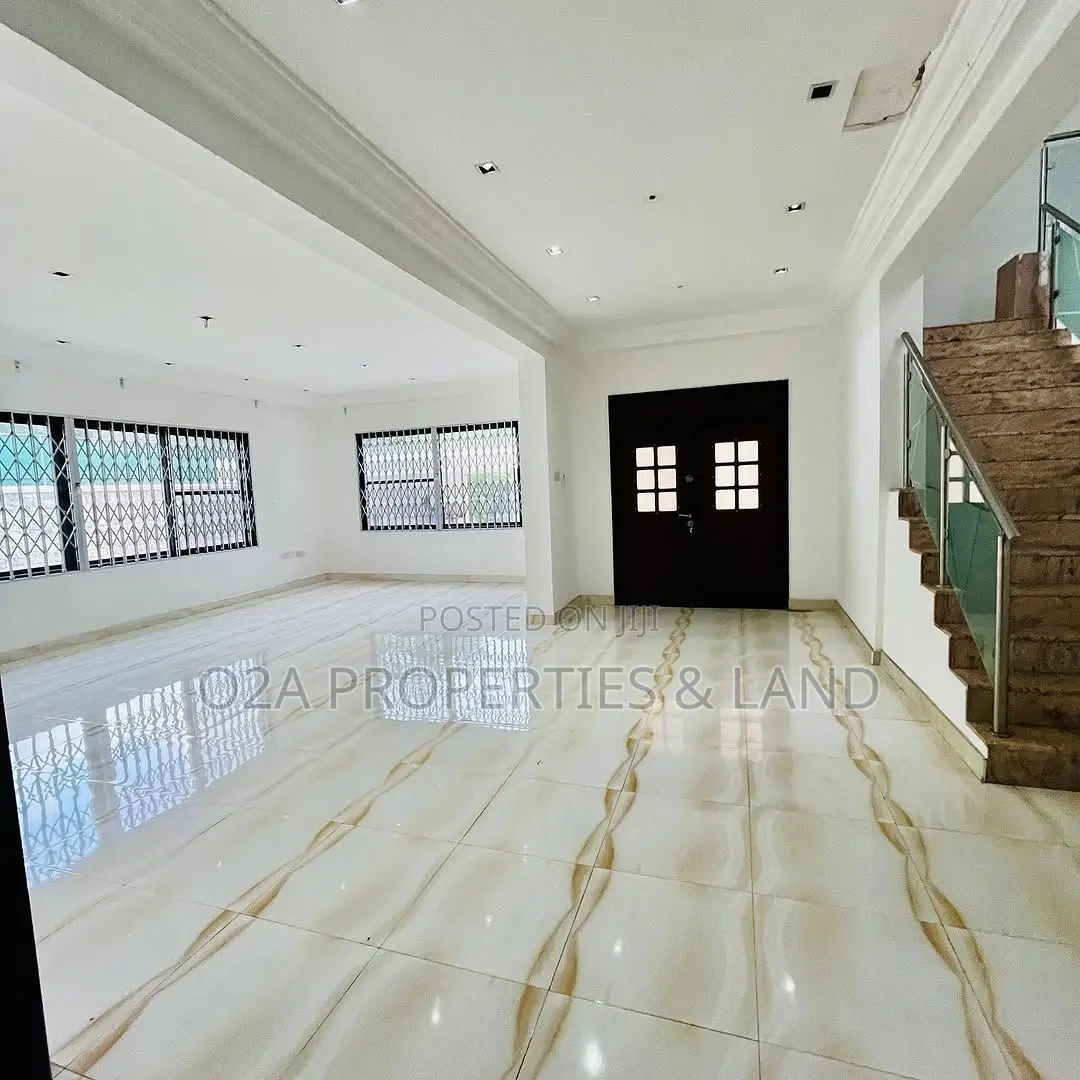 5bdrm House in Cantonment, Acquinas for rent in Acquinas