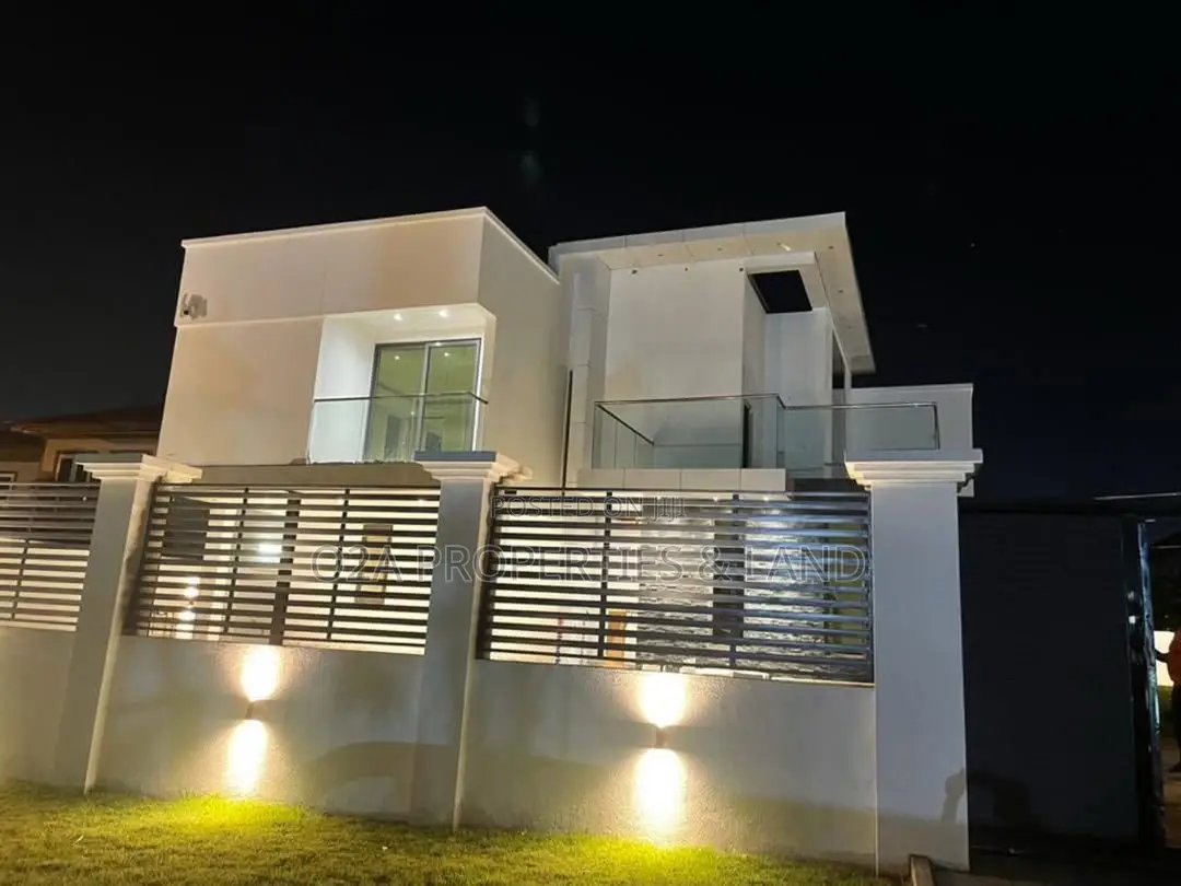 5bdrm House in Airport Hills for sale in Airport Residential Area