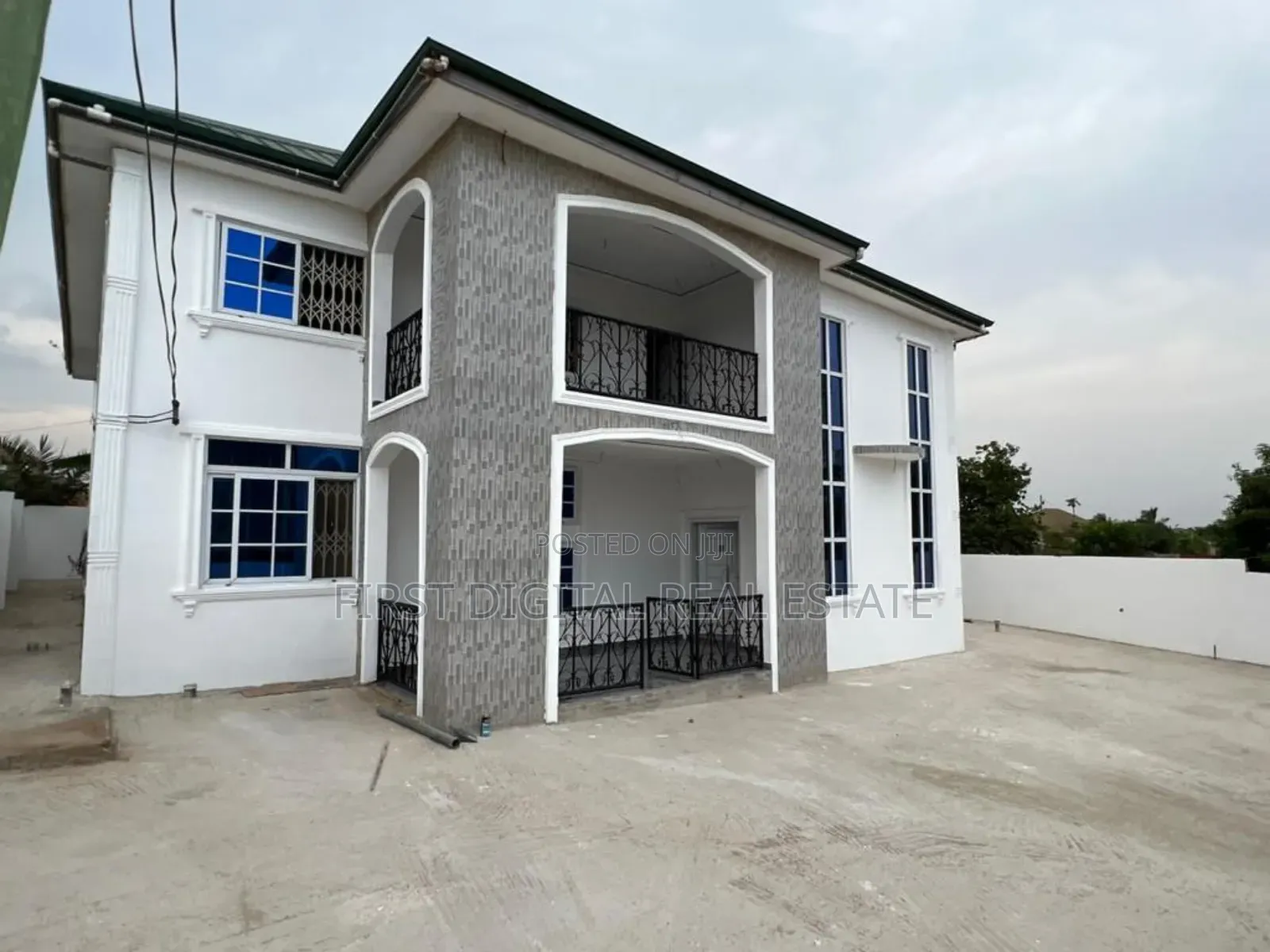 6bdrm Duplex in First Digital Real, Kasoa for sale in Kasoa