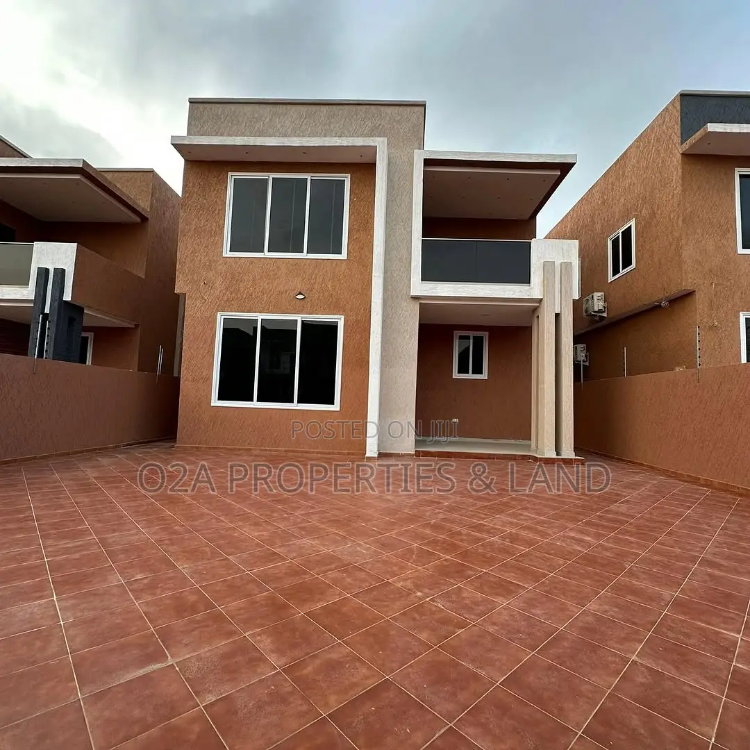 4bdrm House in Lakeside Estate for sale in Lake Side Estate