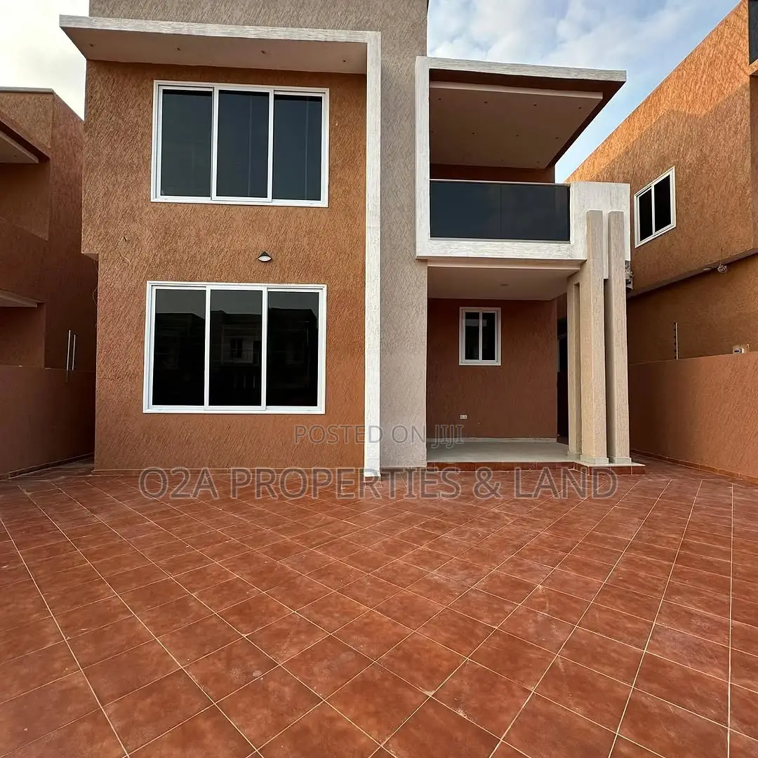 4bdrm House in Lakeside Estate for sale in Lake Side Estate