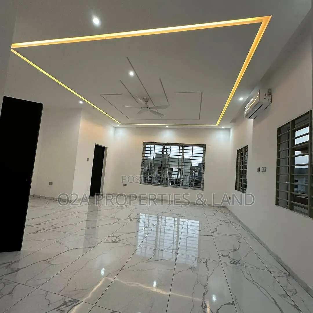 4bdrm House in Lakeside Estate for sale in Lake Side Estate