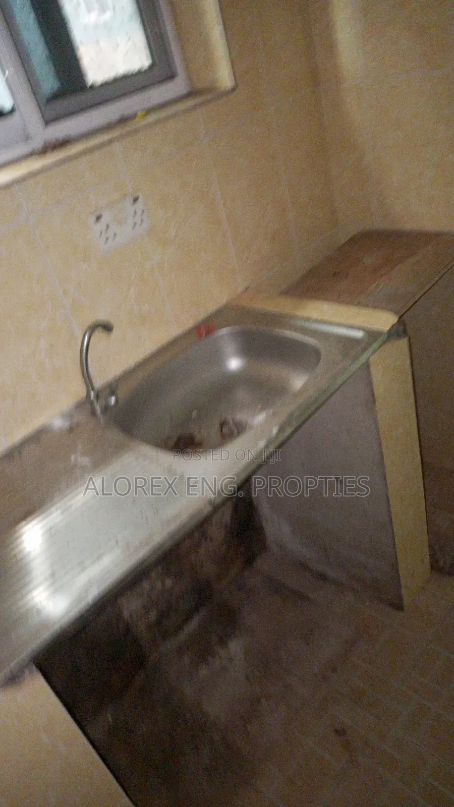 1bdrm Apartment in Chamber Self, Danfa for rent in Danfa