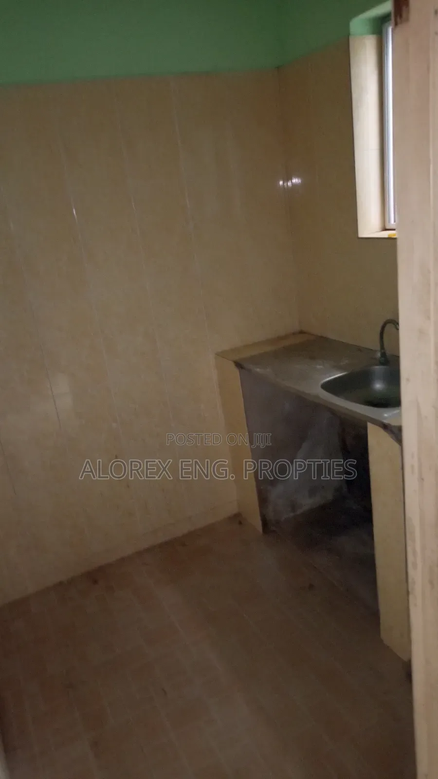 1bdrm Apartment in Chamber Self, Danfa for rent in Danfa
