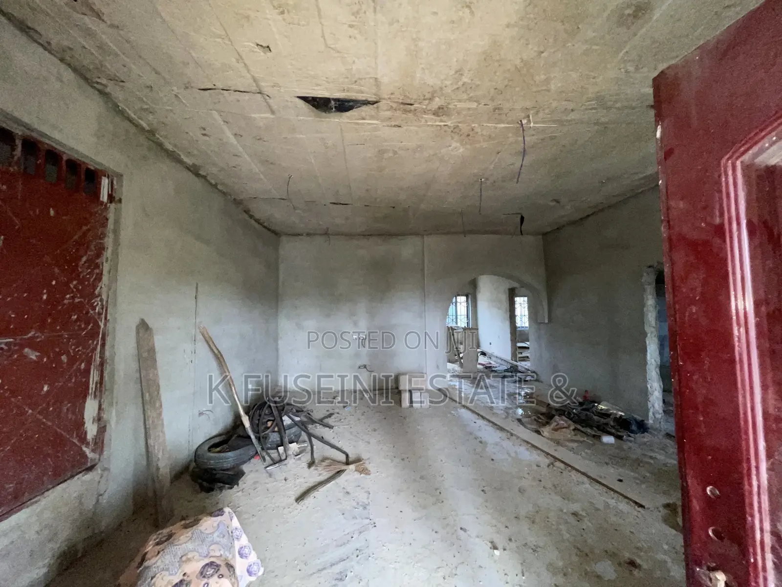 8bdrm House in K Fuseini Estate, Kumasi Metropolitan for sale in Kumasi Metropolitan