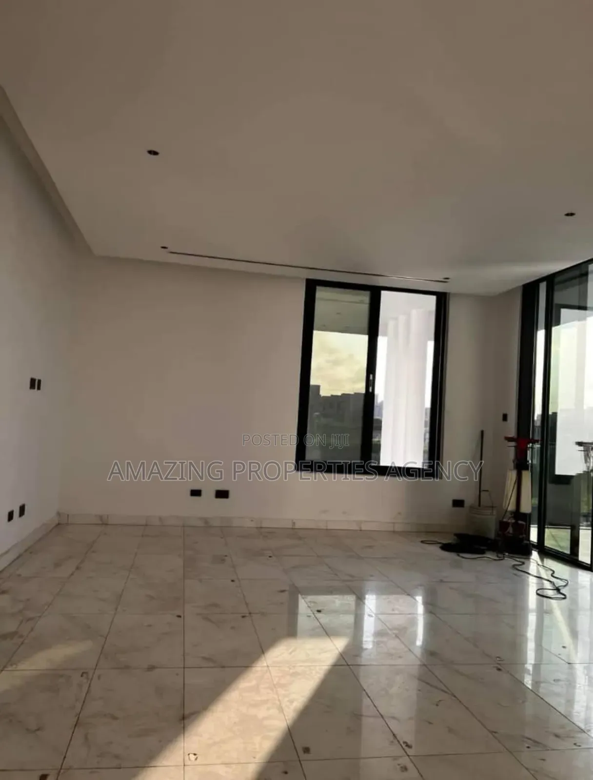 Furnished 5bdrm Mansion in Airport Residential Area for sale in Airport Residential Area