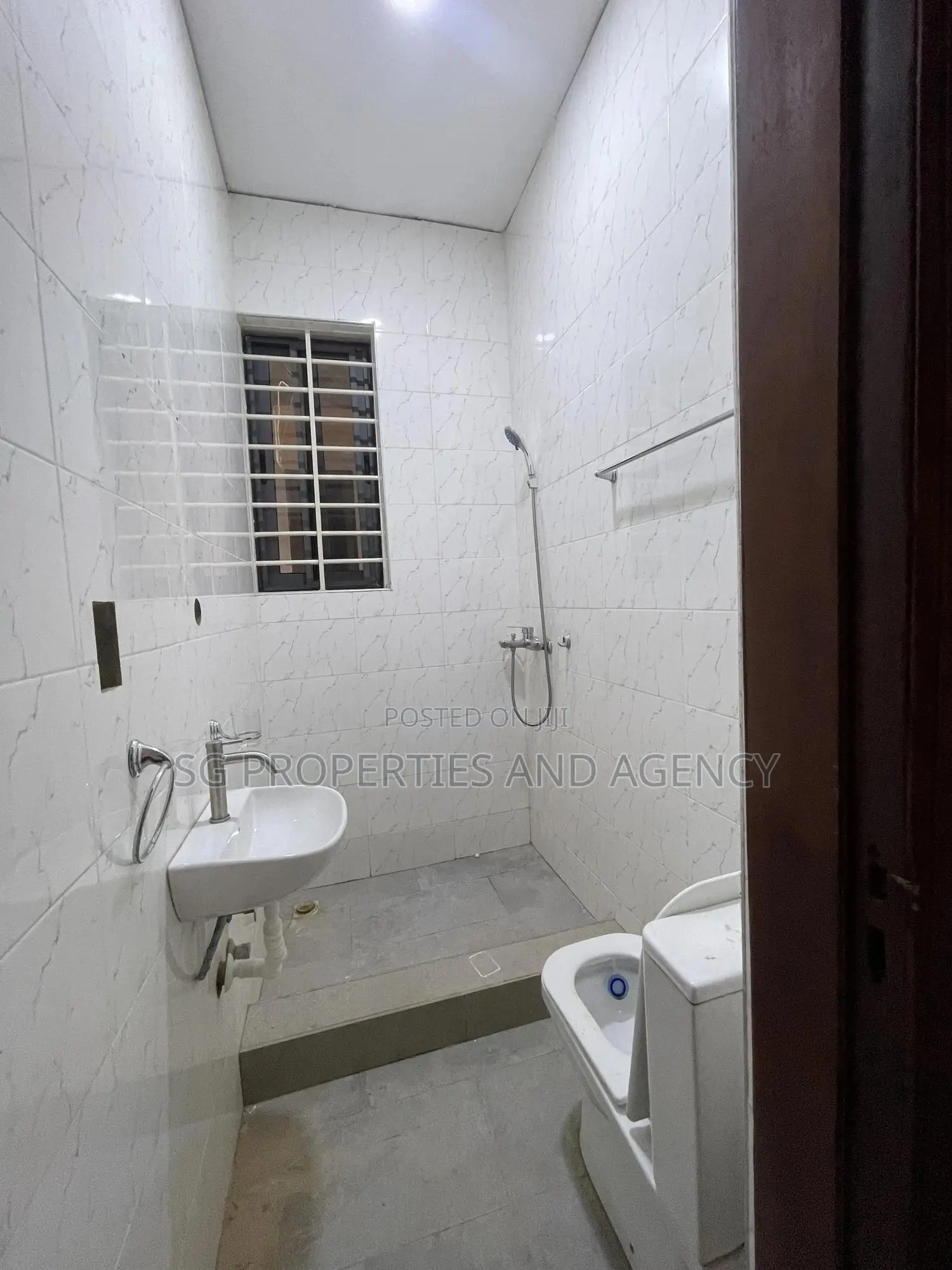 2bdrm Apartment in Borteyman, Baatsona Total for rent in Baatsona Total