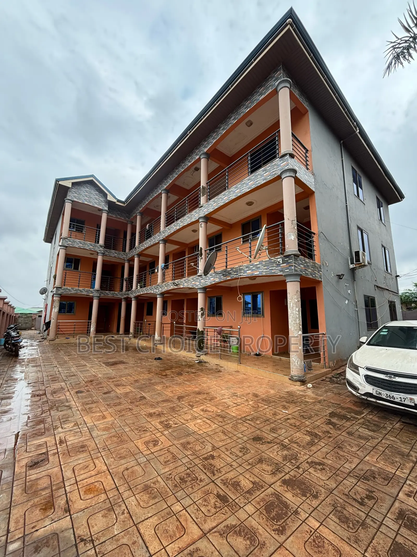 Chamber and Hall Sc for Rent at Adenta Frahfraha in Adenta