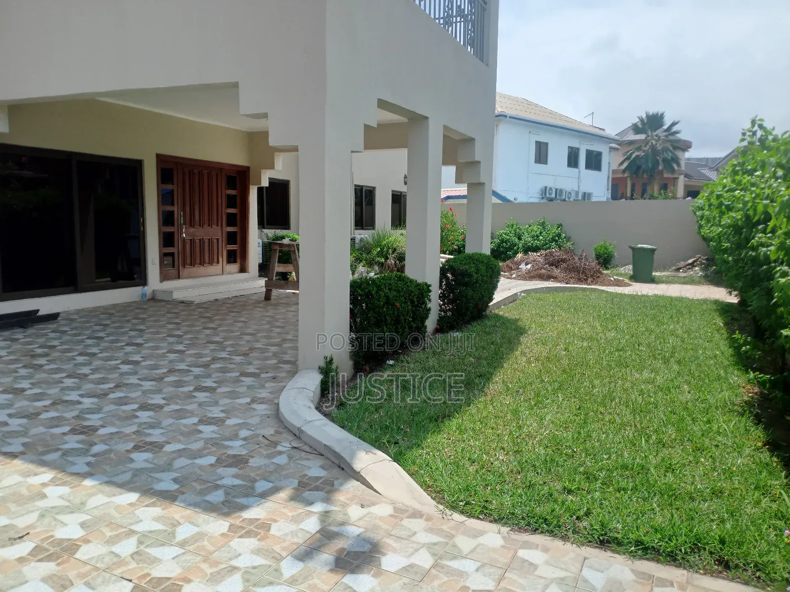 5bdrm Mansion in Cantonments for sale in Cantonments