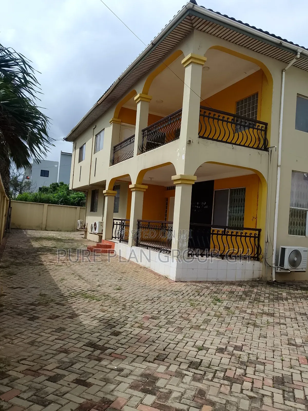 5bdrm House in East Legon, A&C Mall Area for rent in A&C Mall Area