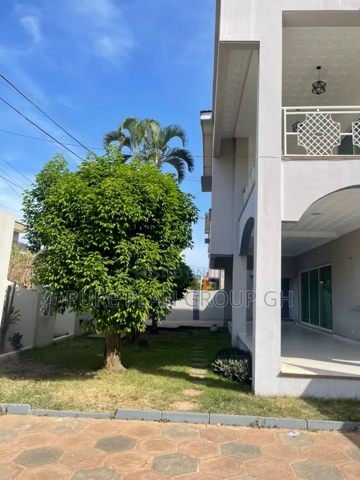 6bdrm House in East Legon, A&C Mall Area for rent in A&C Mall Area