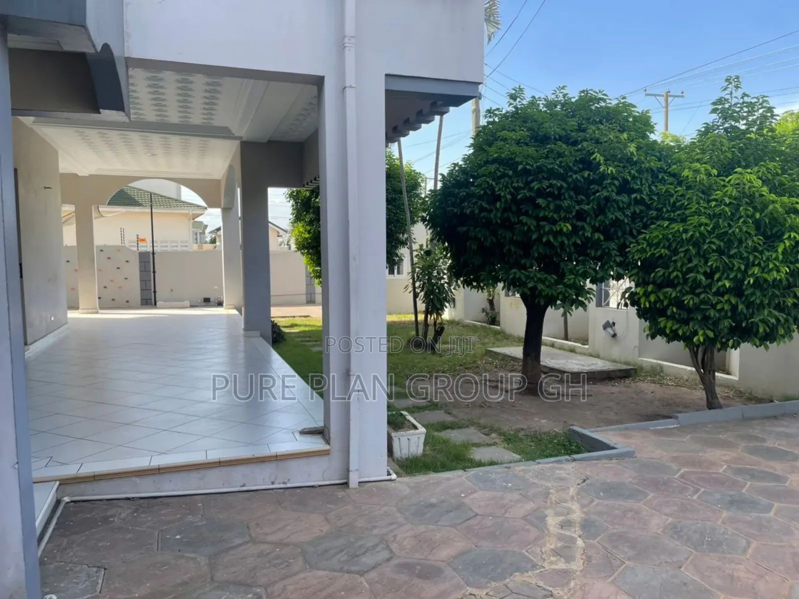 6bdrm House in East Legon, A&C Mall Area for rent in A&C Mall Area