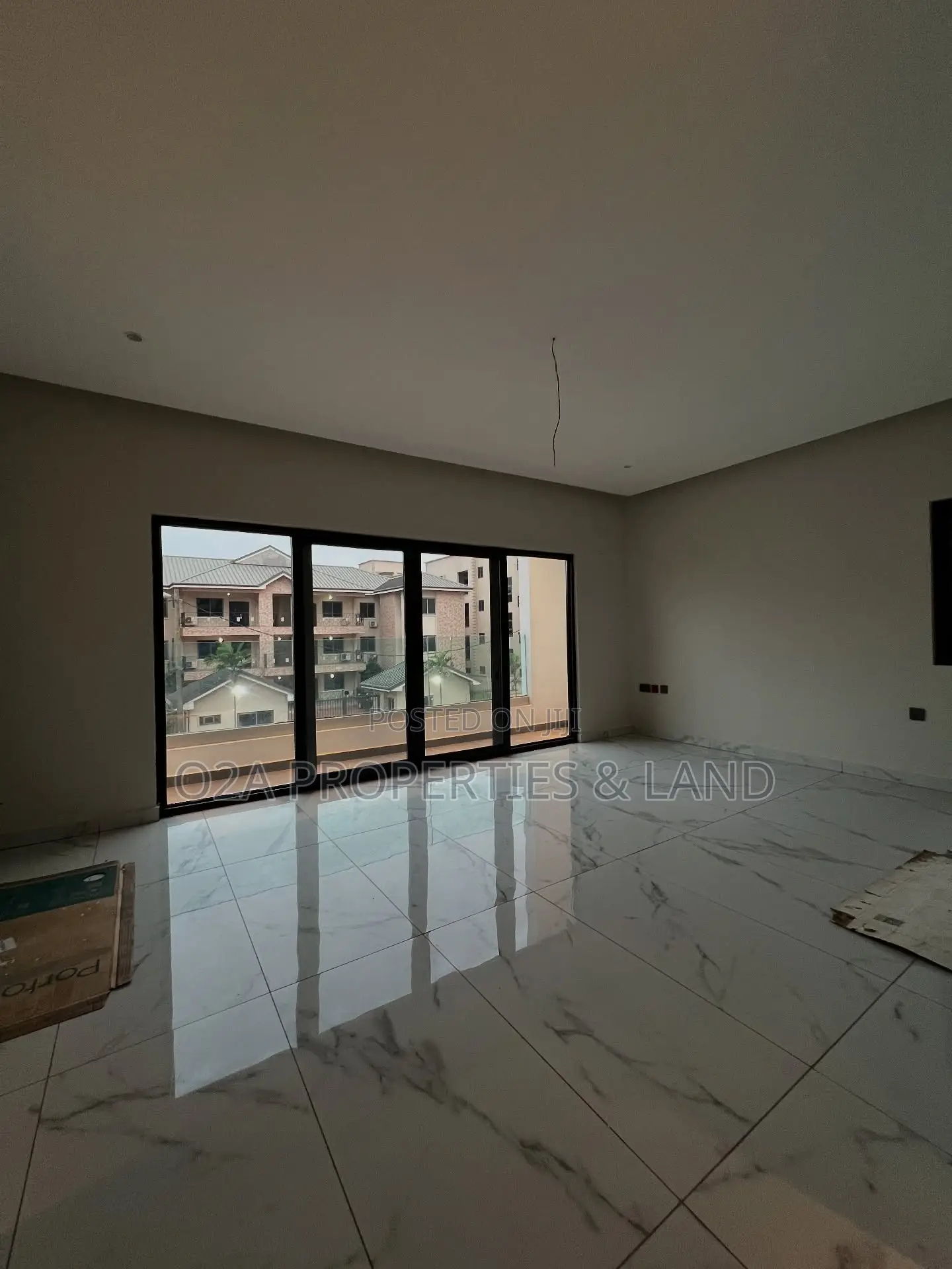 4bdrm House in East Legon, American House for sale in American House