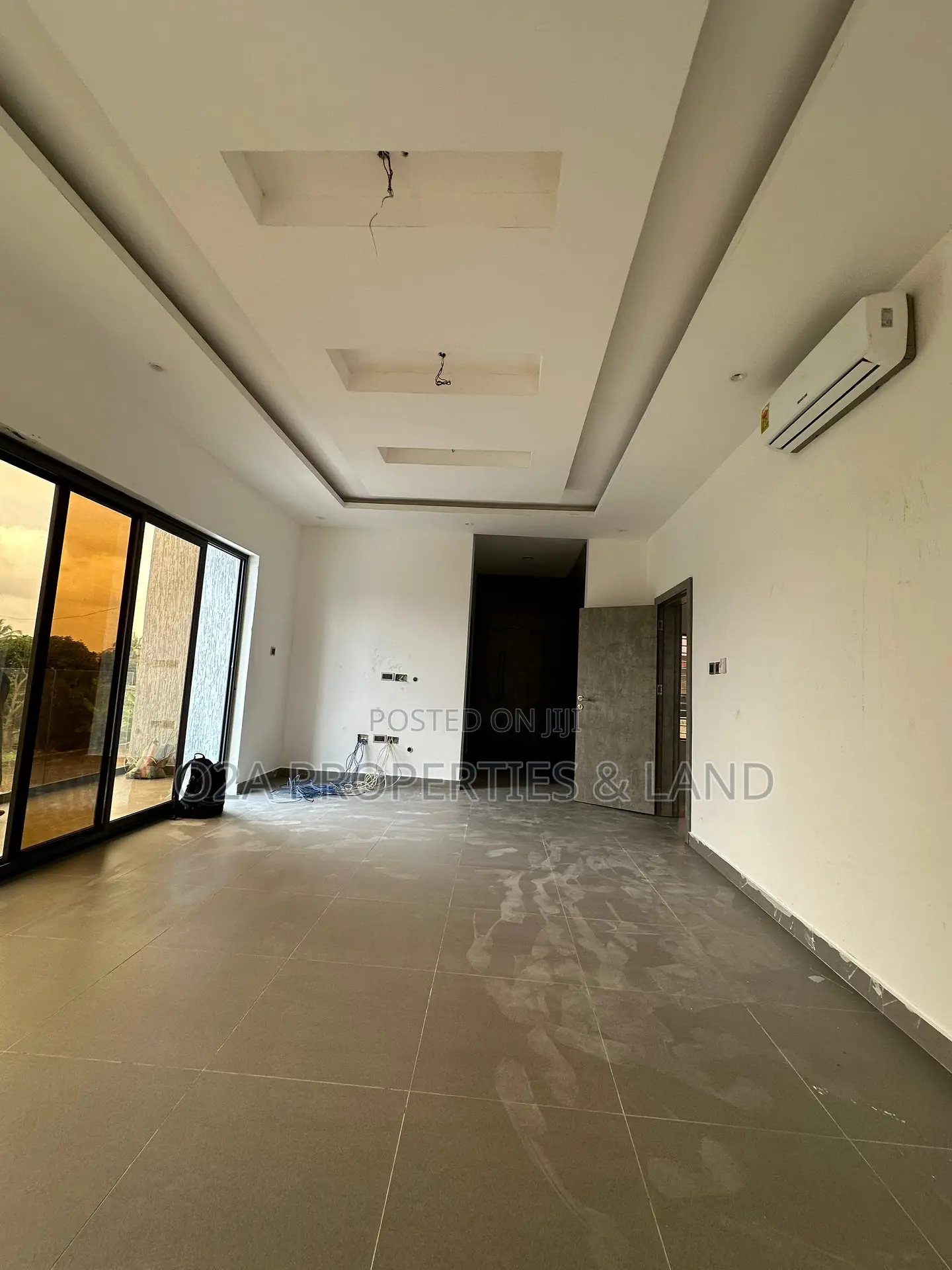 4bdrm House in Ashaley Botwe, Lake Side Estate for sale in Lake Side Estate