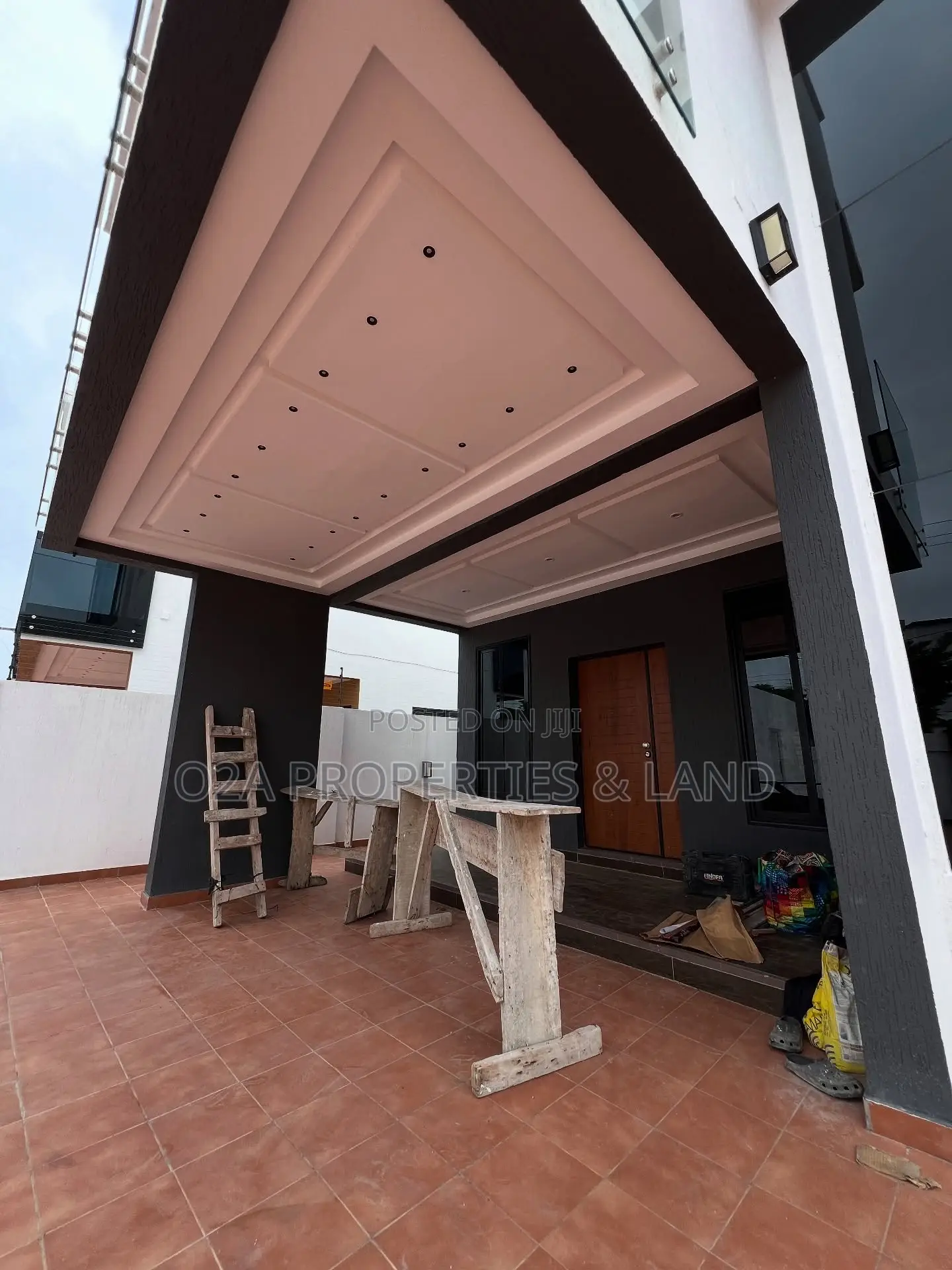 4bdrm House in East Legon, Bawaleshie for sale in Bawaleshie