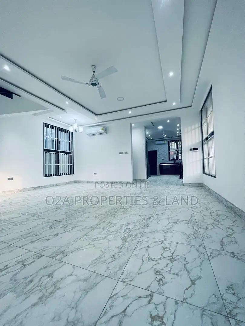 4bdrm House in Adjiringanor, Ability for sale in Ability