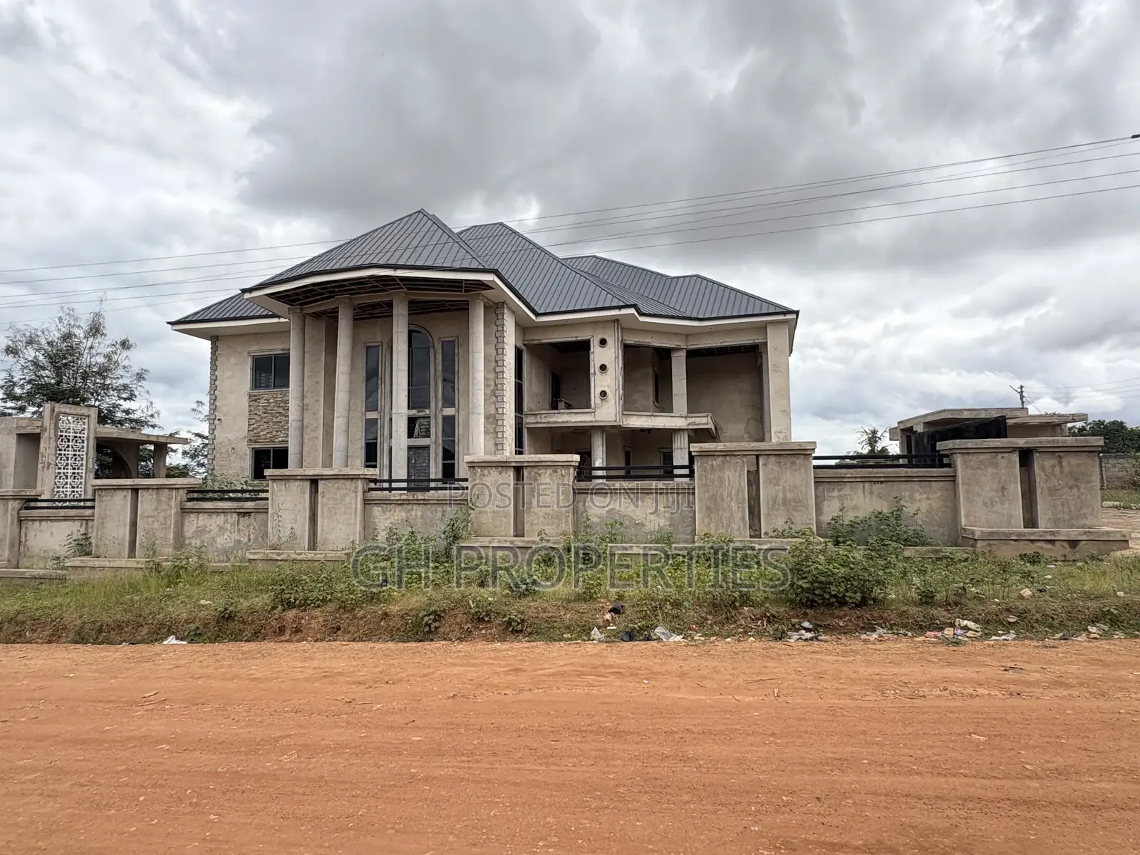 5bdrm House in Apaaso, Kumasi Metropolitan for sale in Kumasi Metropolitan