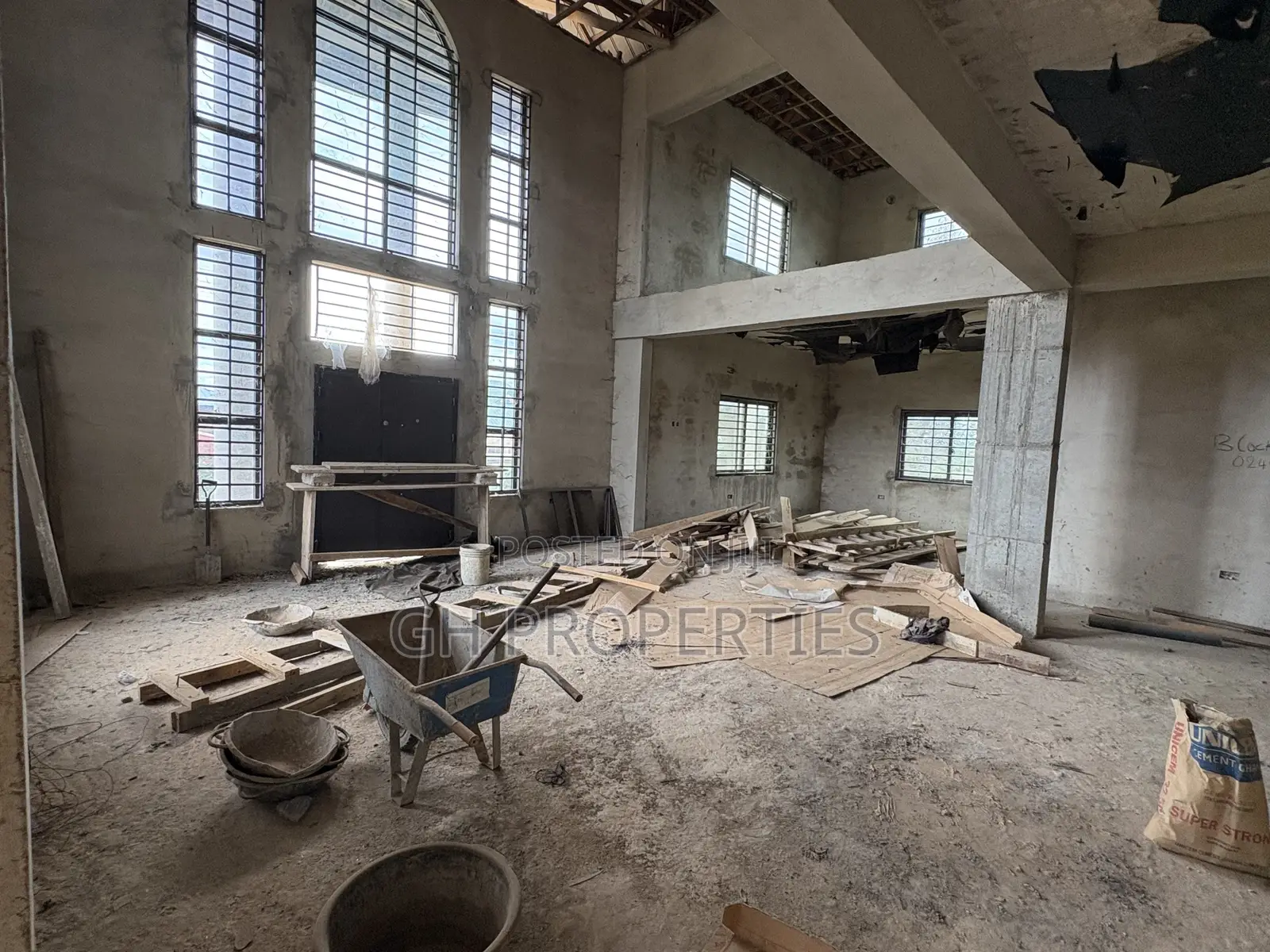 5bdrm House in Apaaso, Kumasi Metropolitan for sale in Kumasi Metropolitan