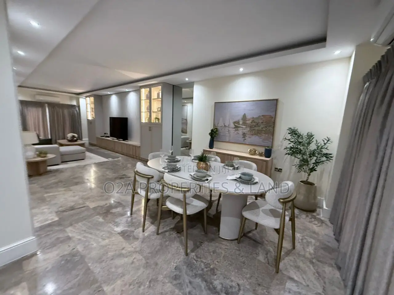 4bdrm Townhouse / Terrace in Cantonment, Acquinas for rent in Acquinas