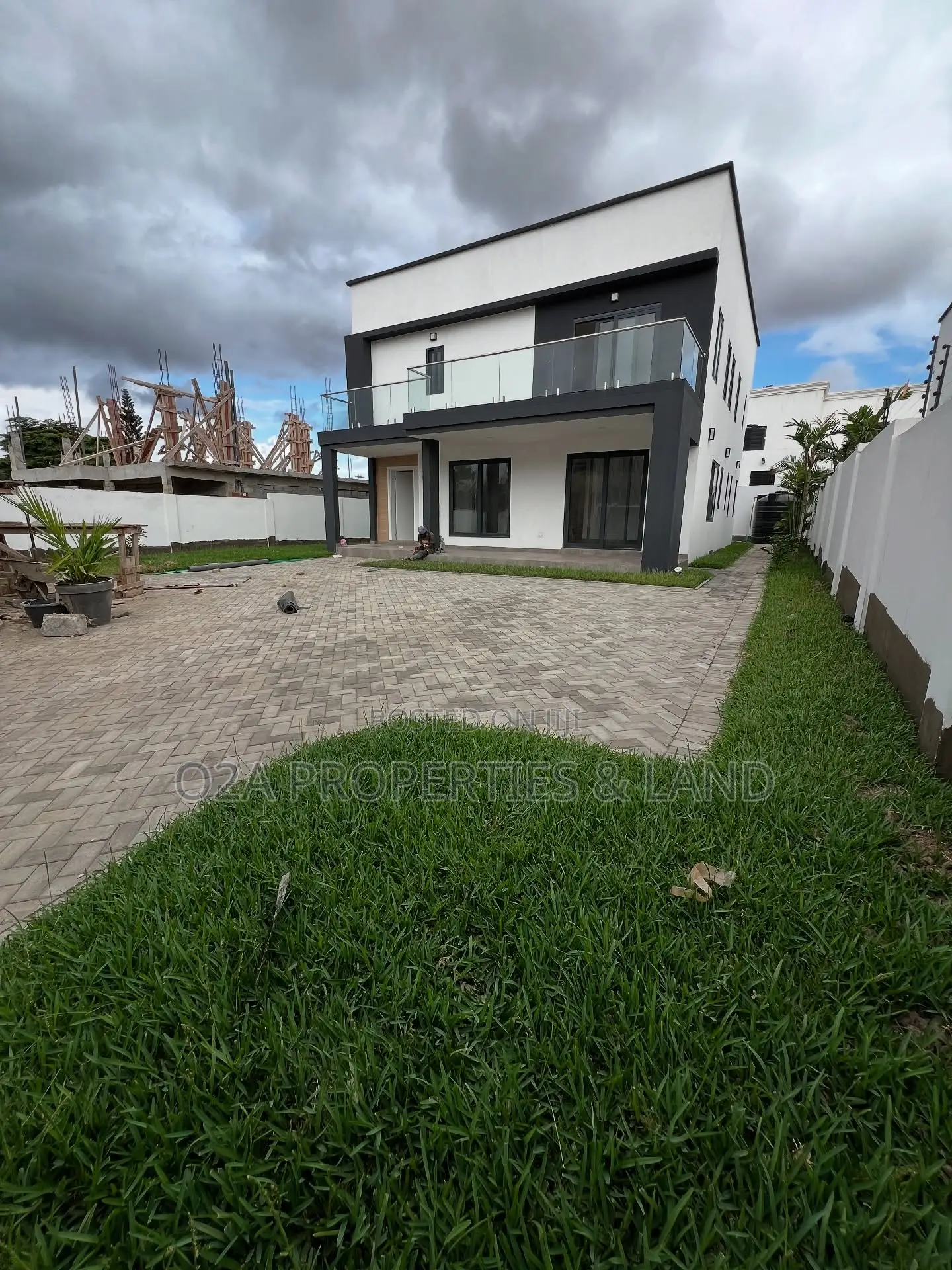 5bdrm House in Adjiringanor, Ability for sale in Ability