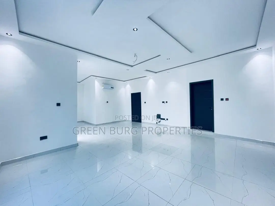 4bdrm House in Green, Ashaley Botwe for sale in Ashaley Botwe