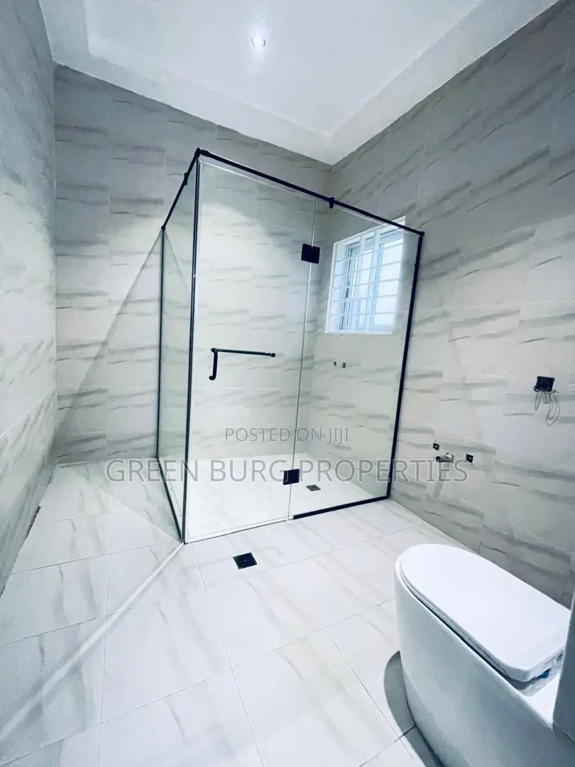 4bdrm House in Green, Ashaley Botwe for sale in Ashaley Botwe
