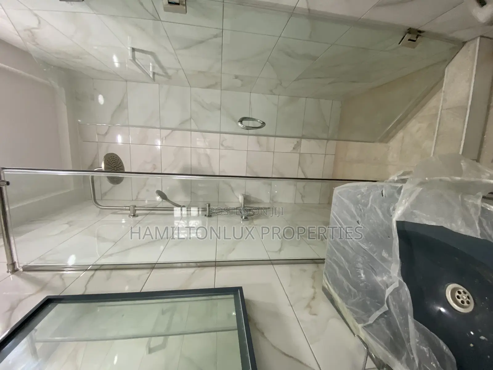 2bdrm Apartment in American House, East Legon for rent in East Legon