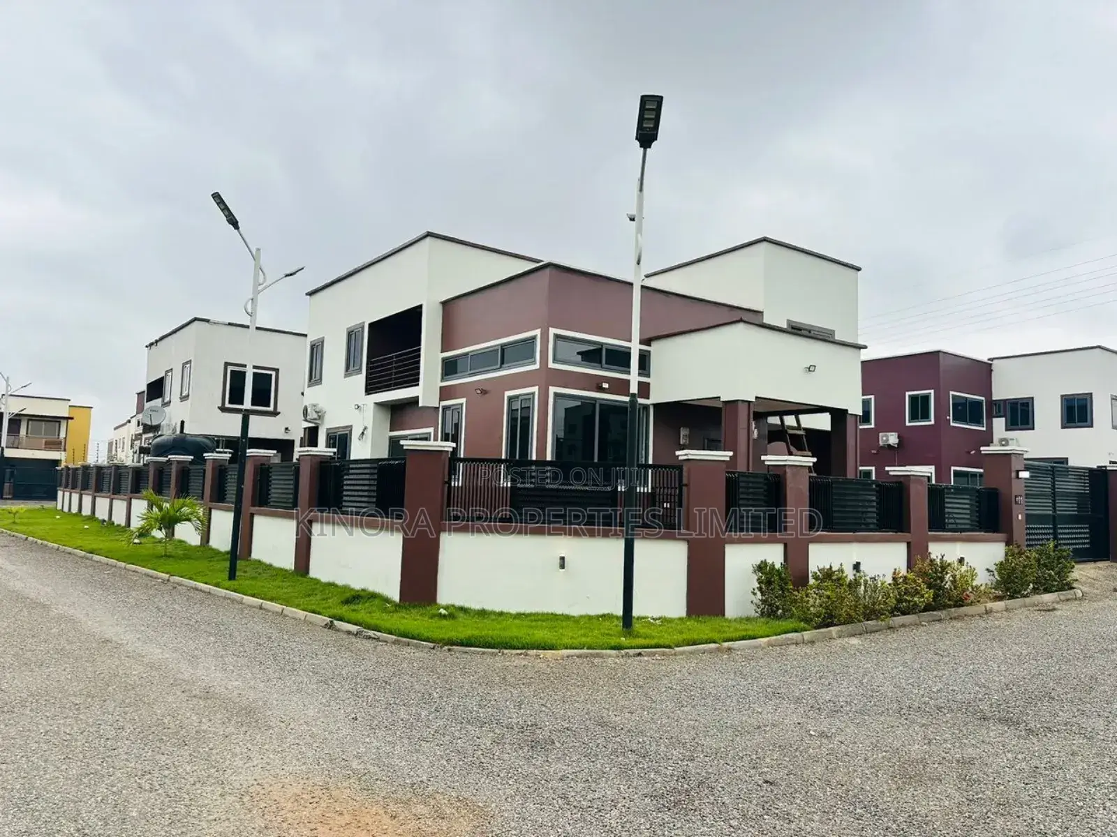 Furnished 4bdrm Duplex in Taxi Rank, Adenta for rent in Adenta