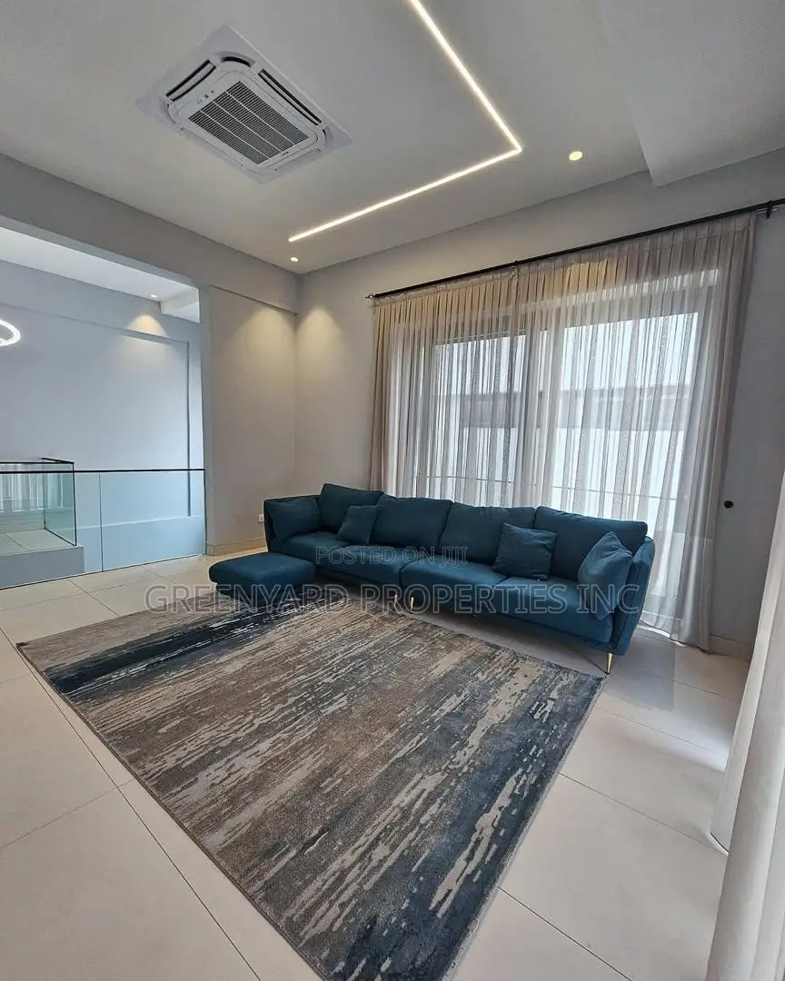 4bdrm Townhouse / Terrace in Adjiringanor, East Legon for rent in East Legon