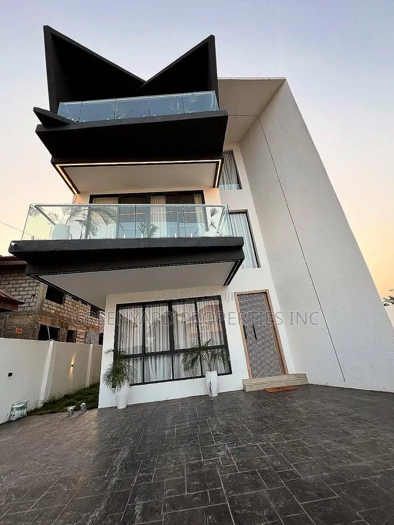 4bdrm House in Adjiringanor, East Legon for sale in East Legon