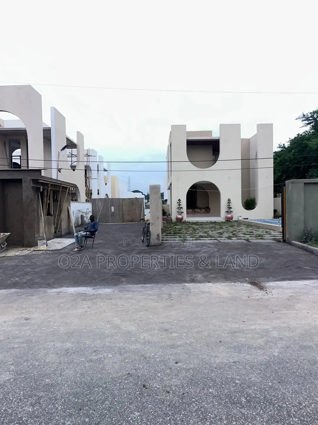 4bdrm House in East Legon, Bawaleshie for sale in Bawaleshie