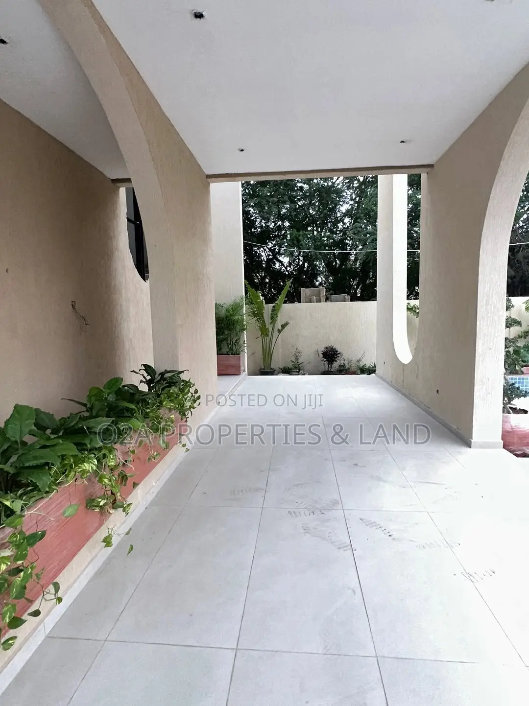 4bdrm House in East Legon, Bawaleshie for sale in Bawaleshie