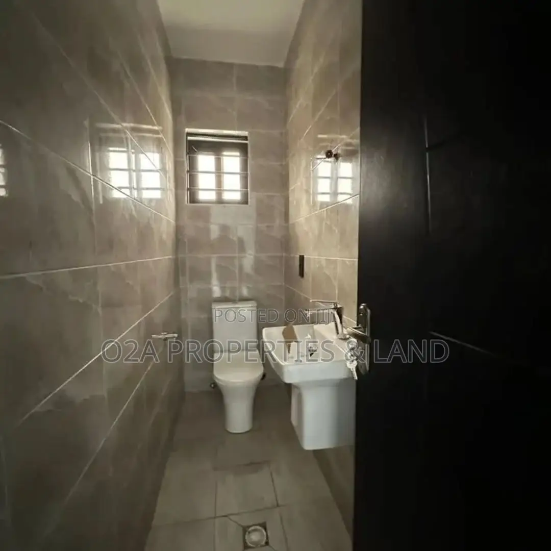 3bdrm House in Lakeside Estate for sale in Lake Side Estate