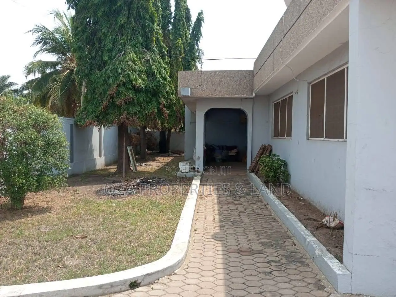 4bdrm House in Teshie Nungua Estate for sale in Teshie-Nungua Estates