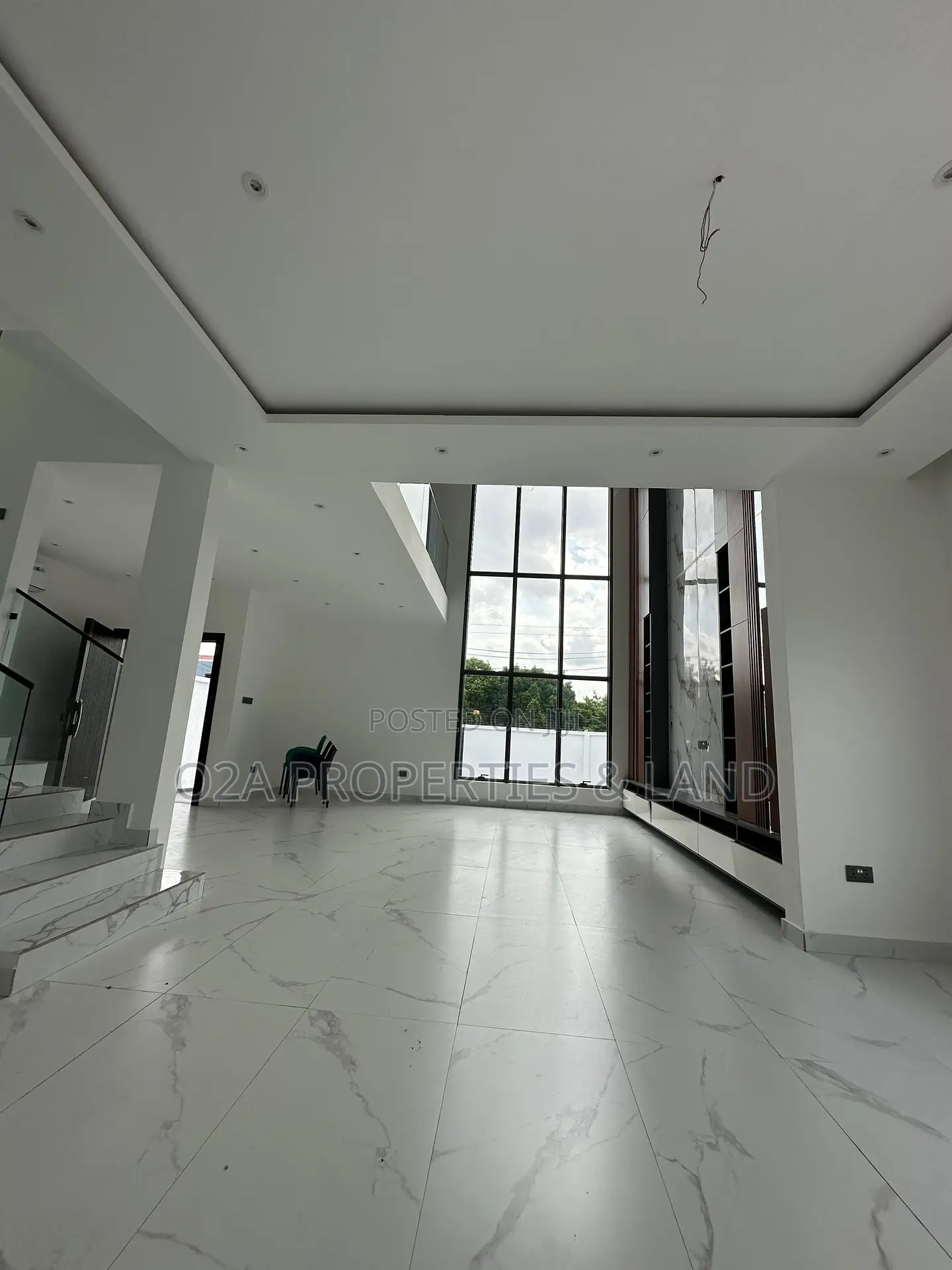 4bdrm House in Ashaley Botwe, Lake Side Estate for sale in Lake Side Estate