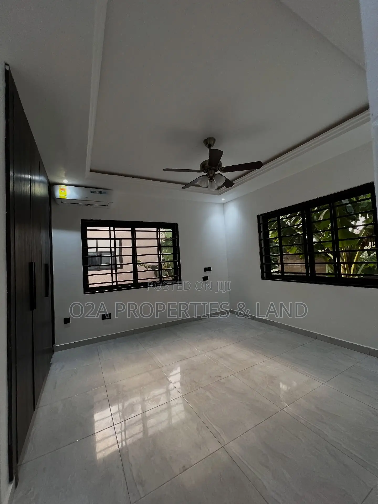 4bdrm House in Adenta, Barrier for sale in Barrier