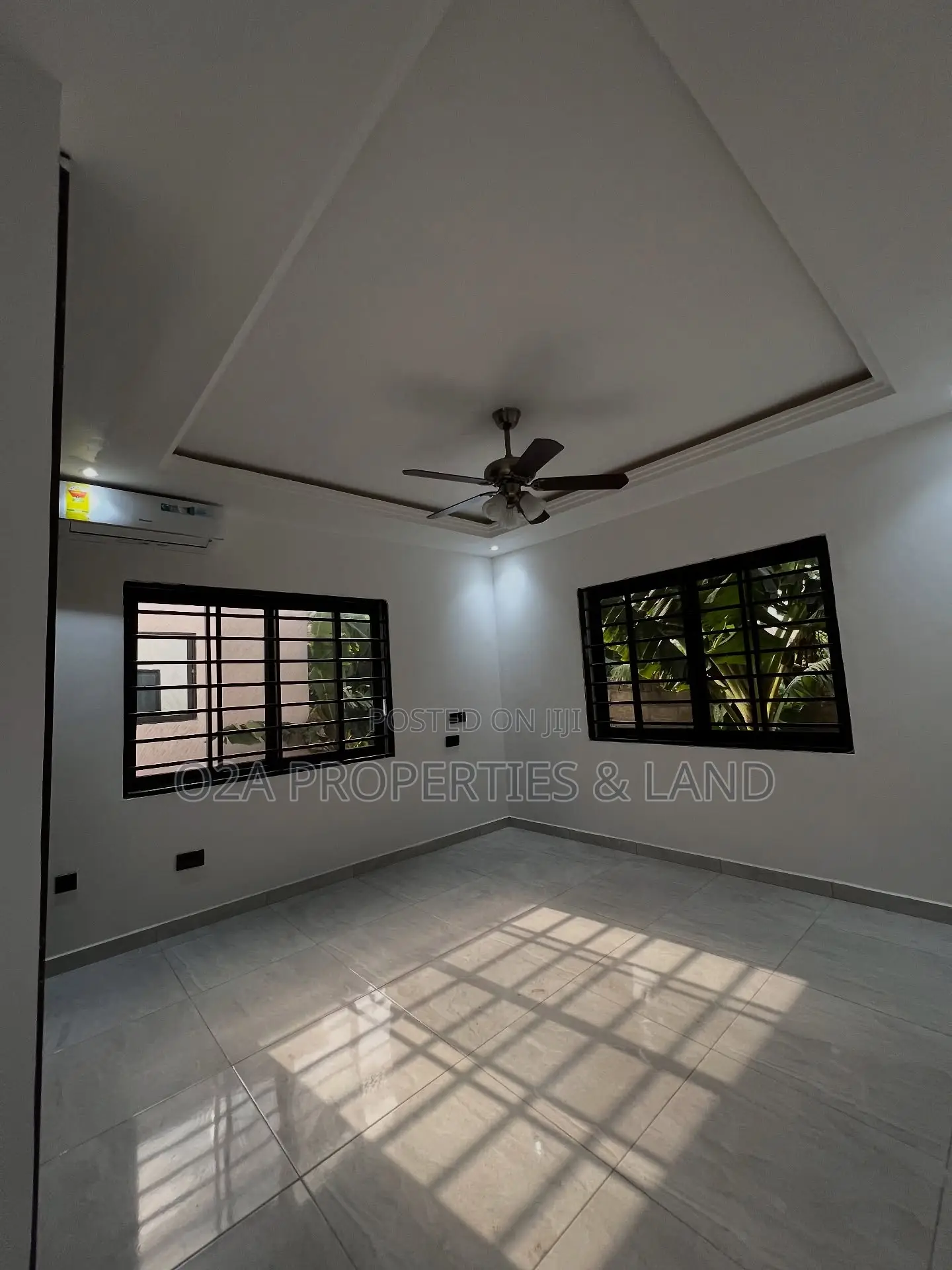 4bdrm House in Adenta, Barrier for sale in Barrier