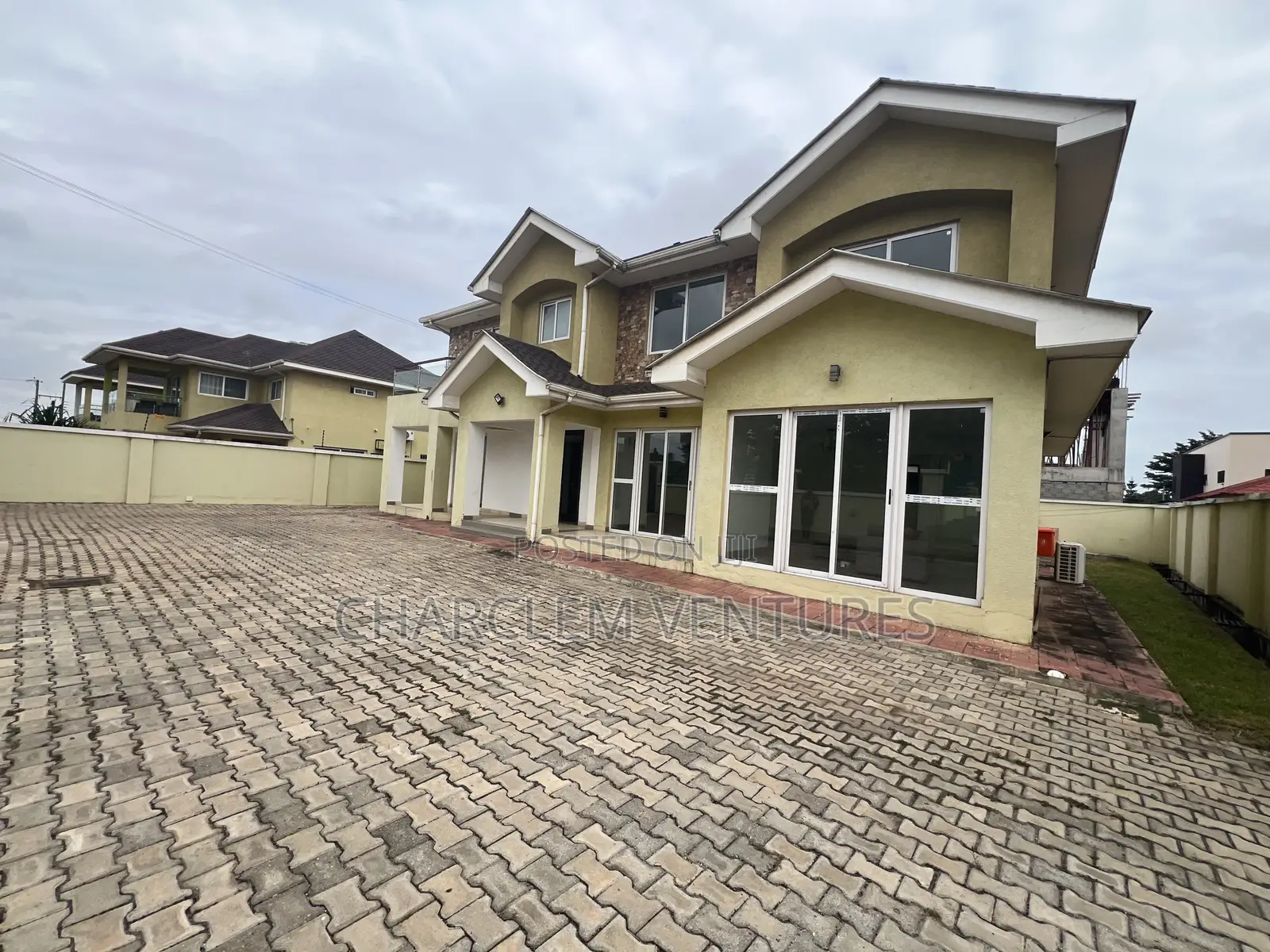 5bdrm House in Charclem Ventures, East Legon for sale in East Legon